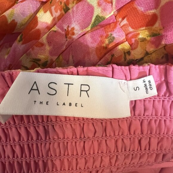 ASTR the Label Women Anthropologie Meg Ruched Mini Dress Floral Small Size Pink - Picture 2 of 14